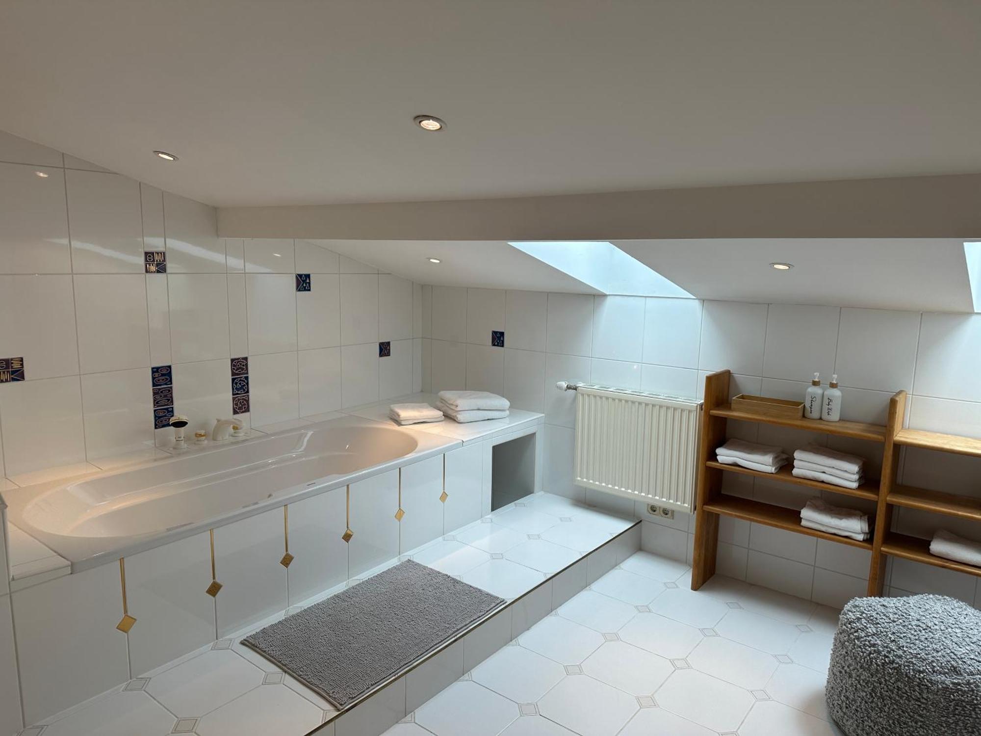 17Er Apartment Mit Sauna Und Privater Garage Mondsee Exterior foto
